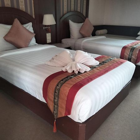 The Lion King Hotel Udonthani Esterno foto