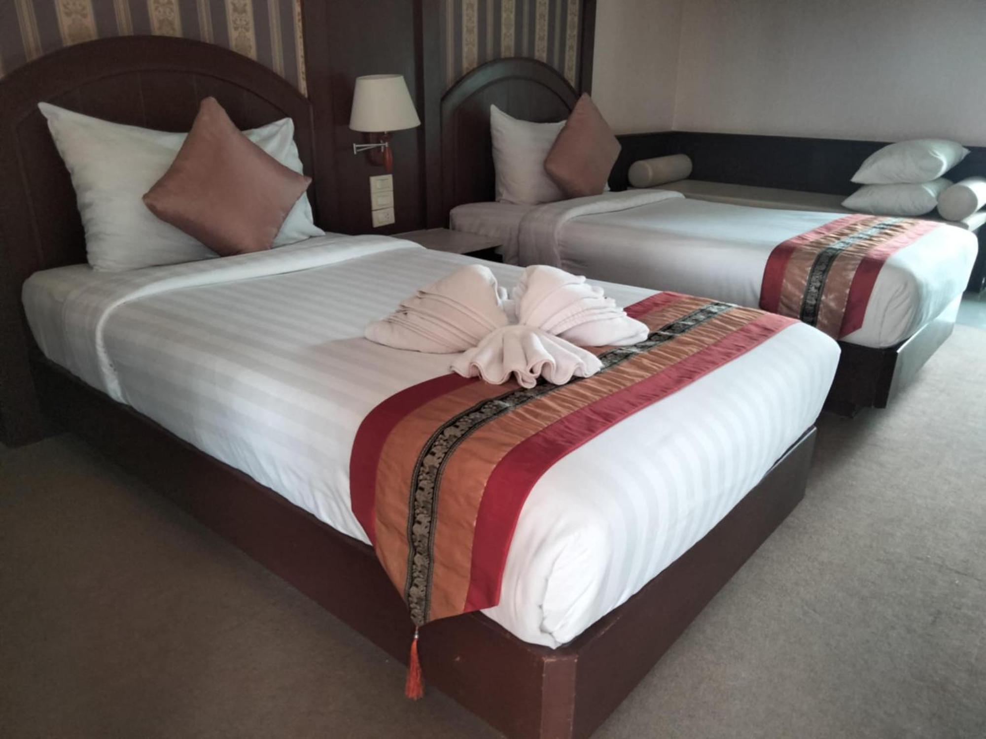 The Lion King Hotel Udonthani Esterno foto