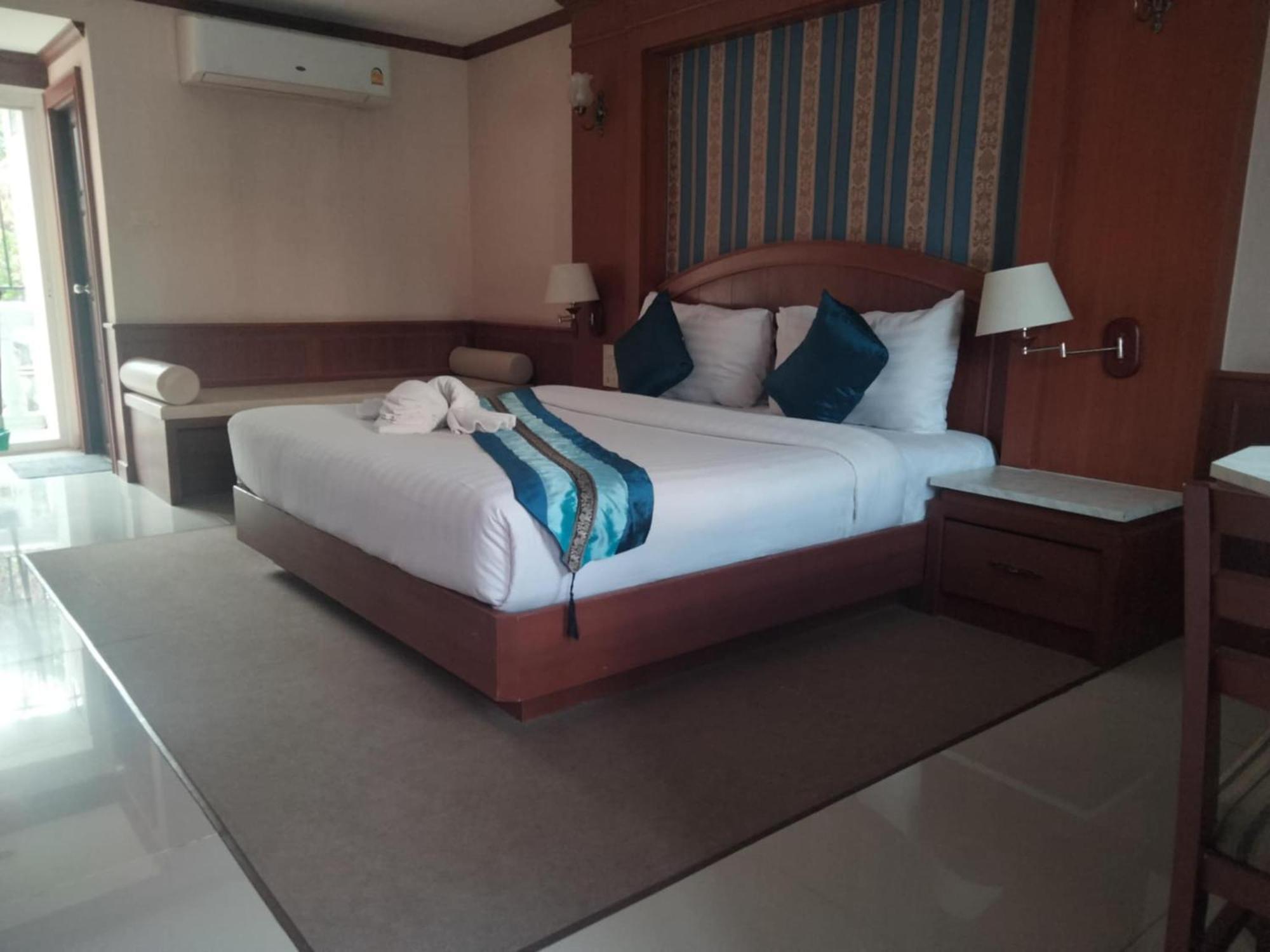 The Lion King Hotel Udonthani Esterno foto
