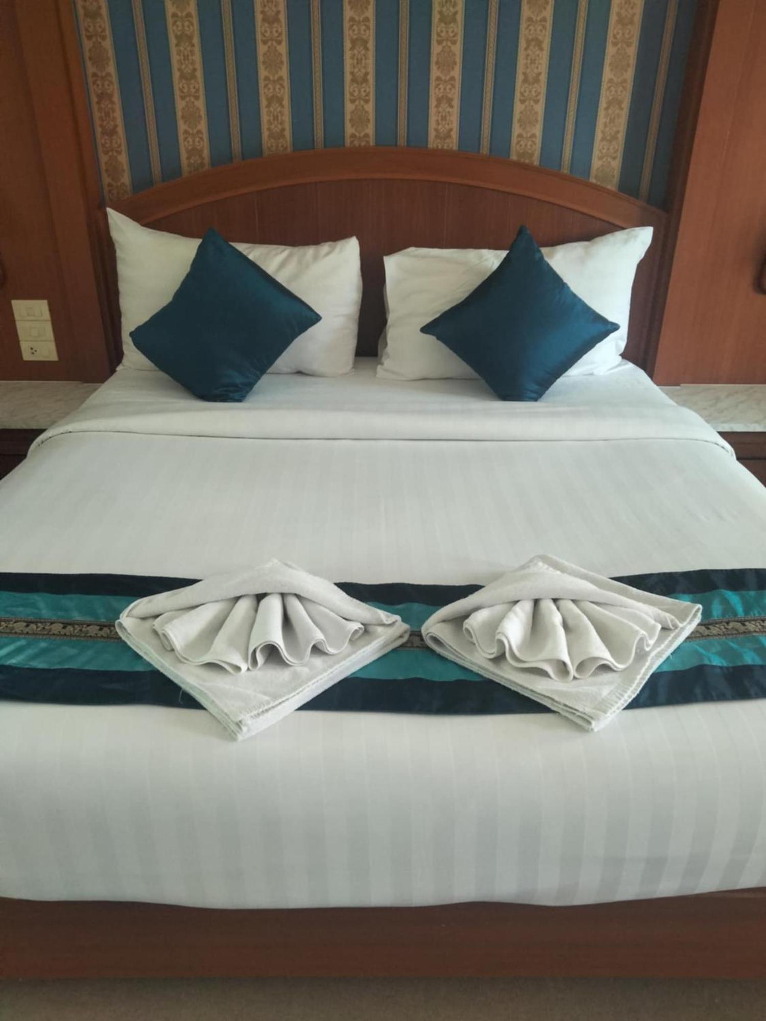 The Lion King Hotel Udonthani Esterno foto
