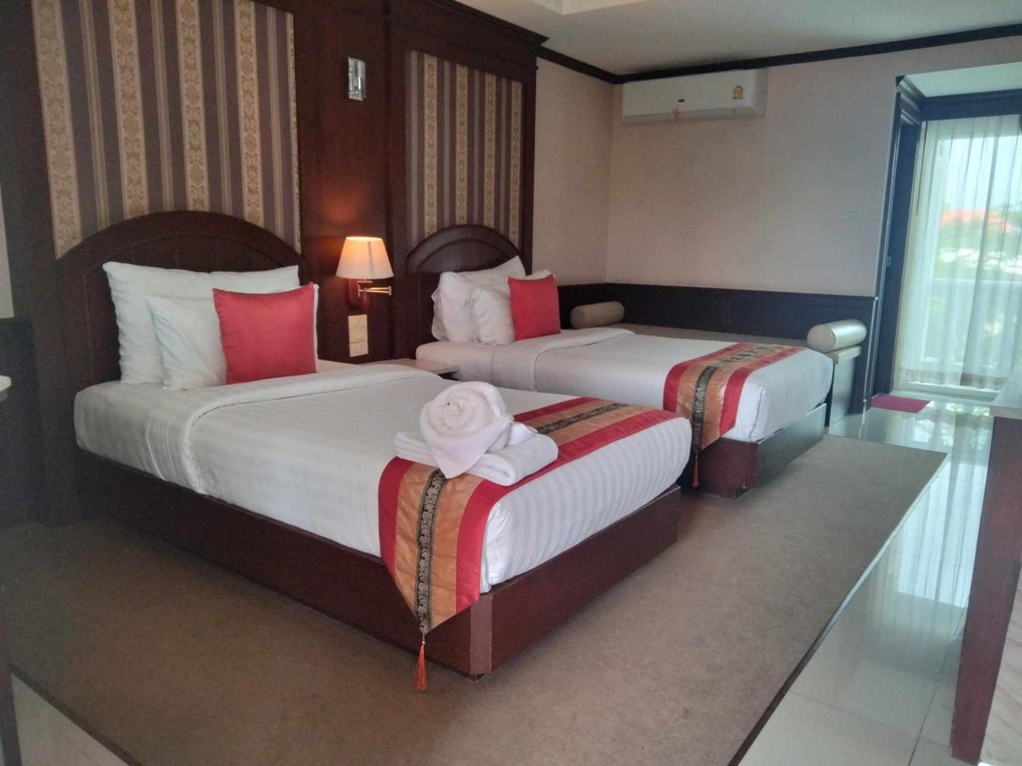 The Lion King Hotel Udonthani Esterno foto