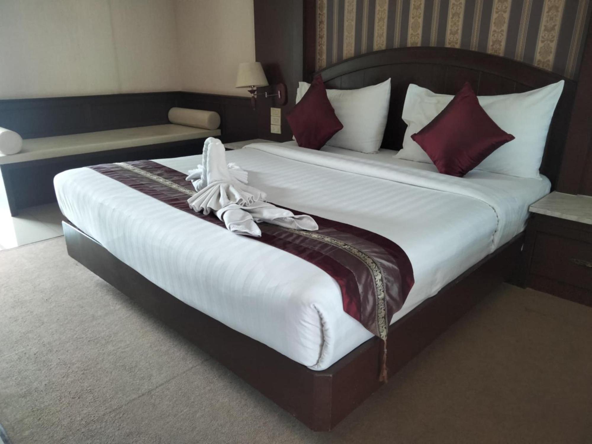 The Lion King Hotel Udonthani Esterno foto
